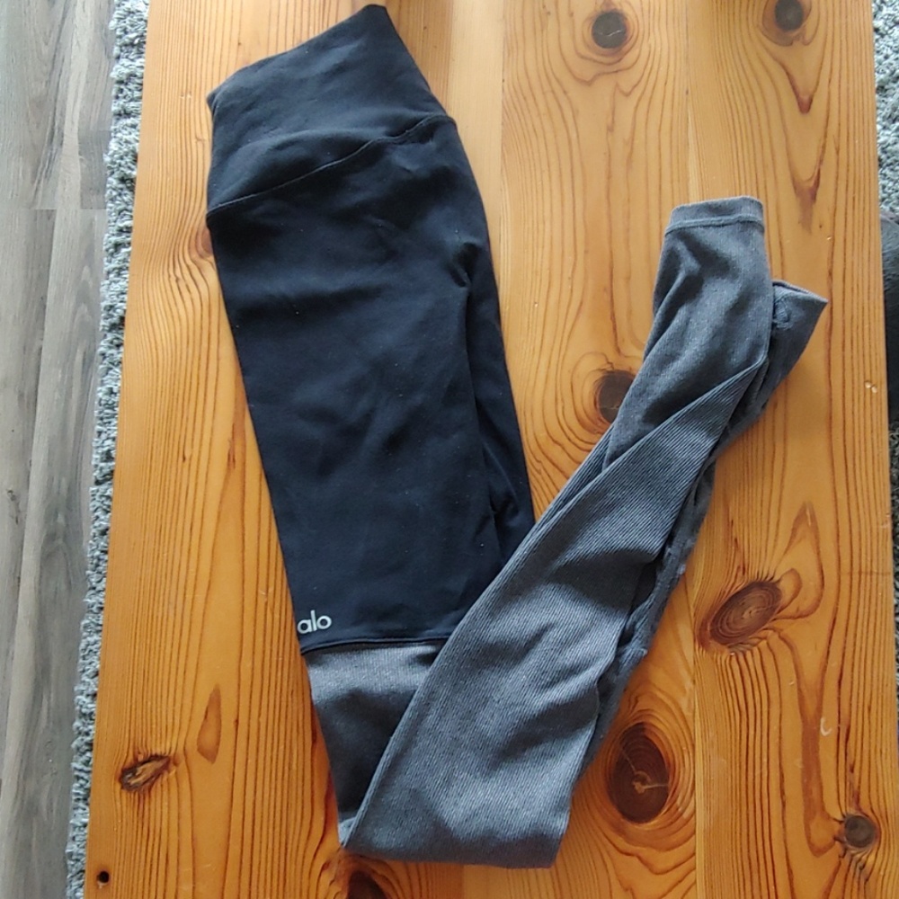 High waisted Alo Goddess leggings - small